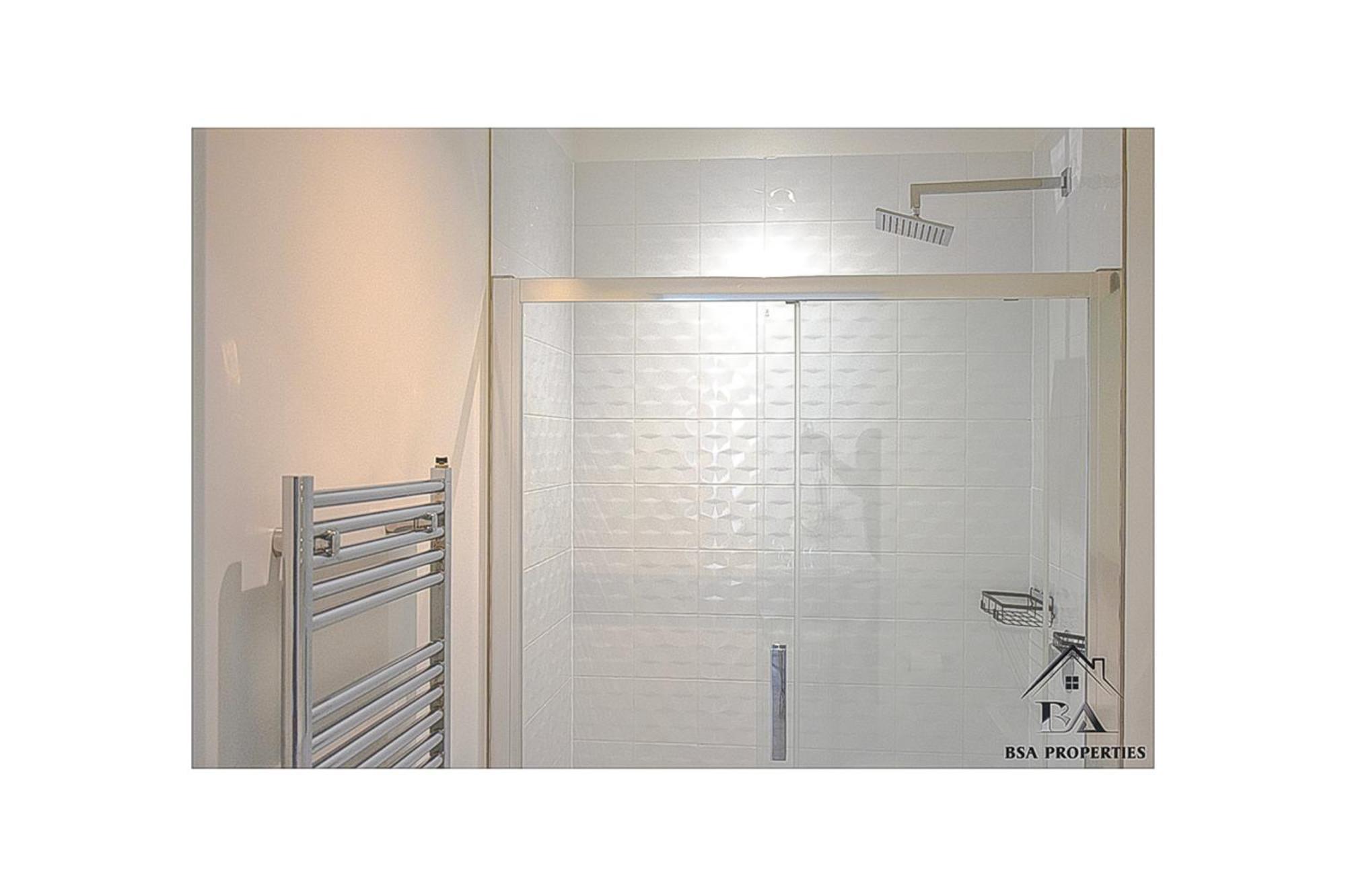 City Centre Apartment Close To Ascot & Legoland Sleep Upto 4 Guests - Parking On Request! Bracknell Zewnętrze zdjęcie