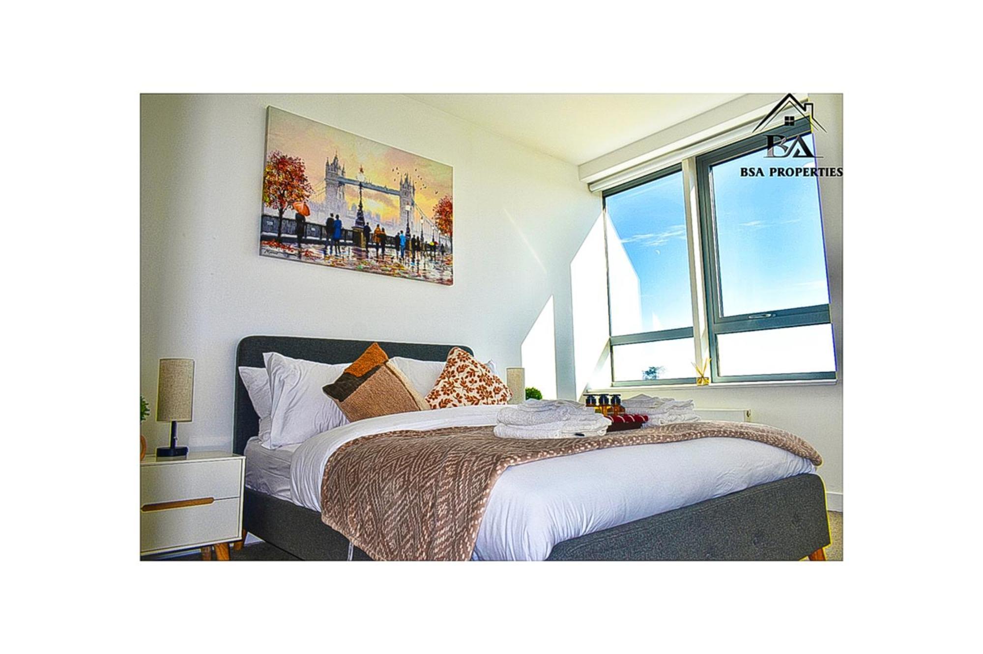 City Centre Apartment Close To Ascot & Legoland Sleep Upto 4 Guests - Parking On Request! Bracknell Zewnętrze zdjęcie