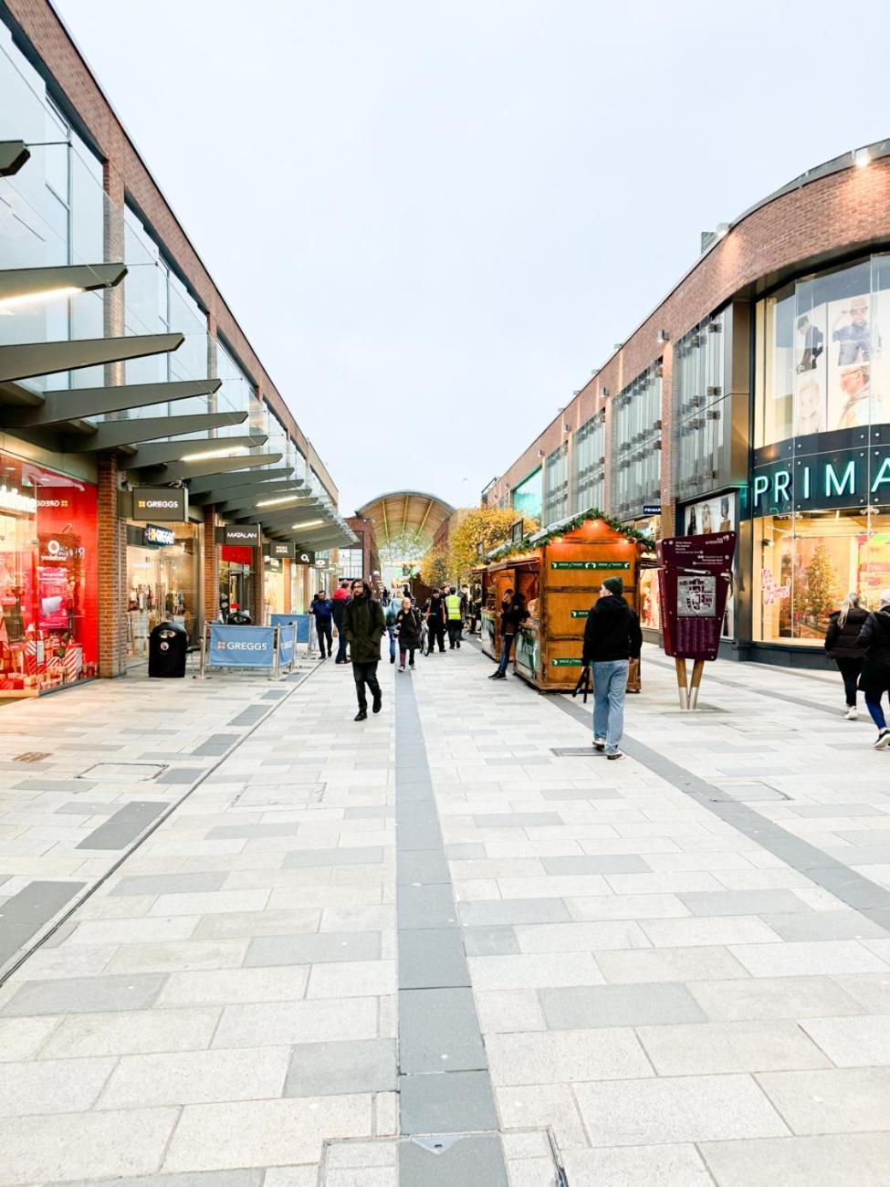 City Centre Apartment Close To Ascot & Legoland Sleep Upto 4 Guests - Parking On Request! Bracknell Zewnętrze zdjęcie