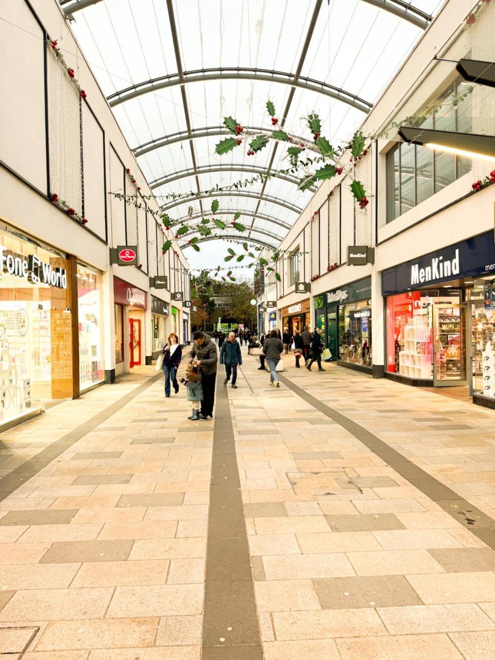 City Centre Apartment Close To Ascot & Legoland Sleep Upto 4 Guests - Parking On Request! Bracknell Zewnętrze zdjęcie